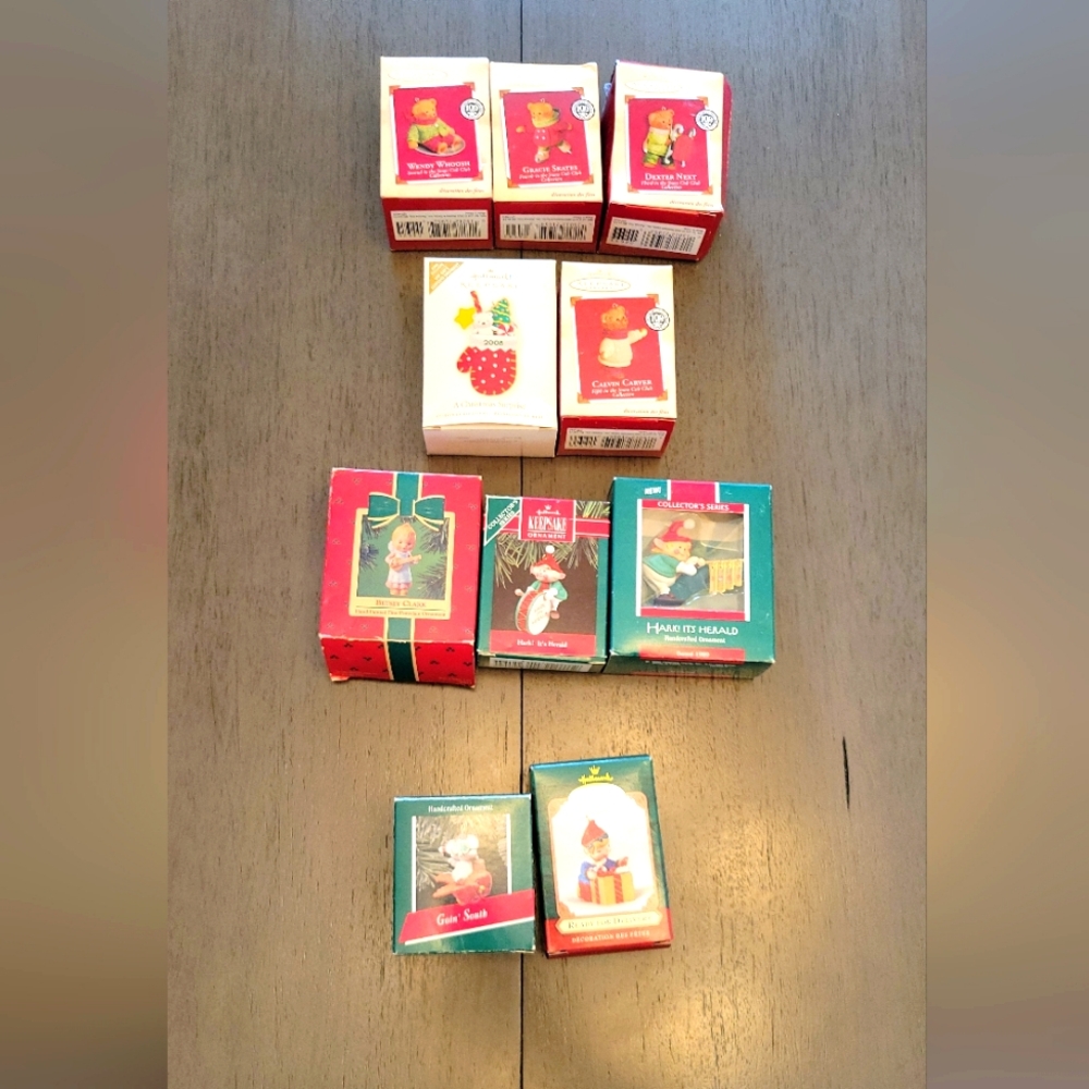 Lot Of 10 Assorted Christmas Ornaments